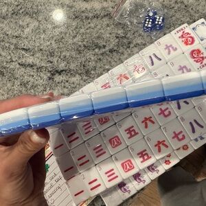 Mahjong Tile Set - Luxury White and Blue Engraved Set